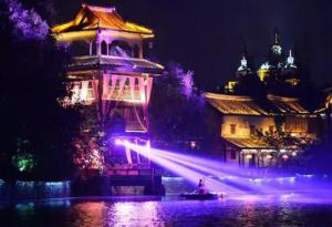 【重磅】今晚，國際光影藝術節點燈儀式在天鵝湖濕地公園舉行！